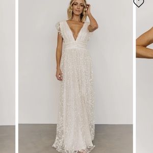 BRAND NEW Baltic Born Arlene Shimmer Gown - Cream - Size Small